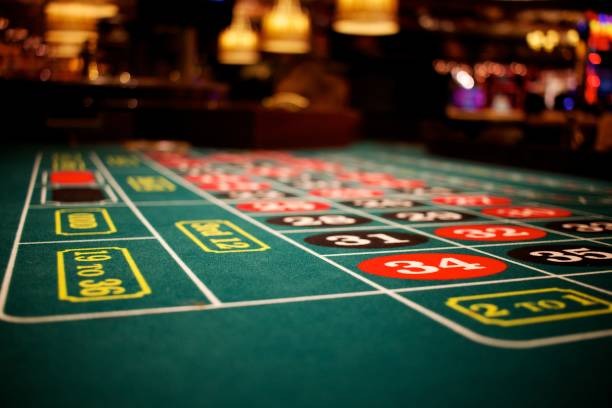 hukumtoto slot app interface showing slot games and live casino